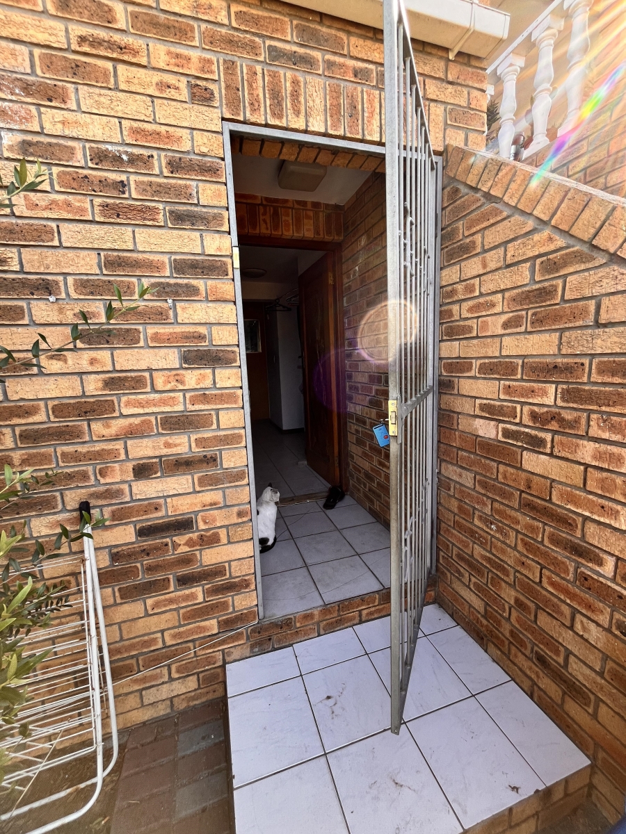 5 Bedroom Property for Sale in Lamberts Bay Western Cape